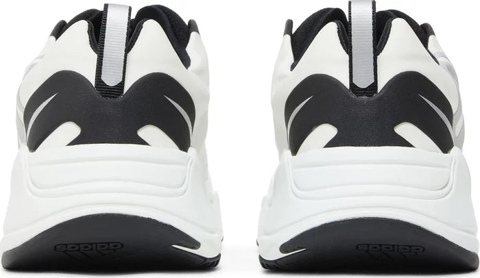 adidas Yeezy Boost 700 MNVN Laceless Analog