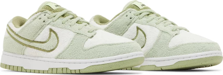 Women's Nike Dunk Low SE Fleece Pack Honeydew @