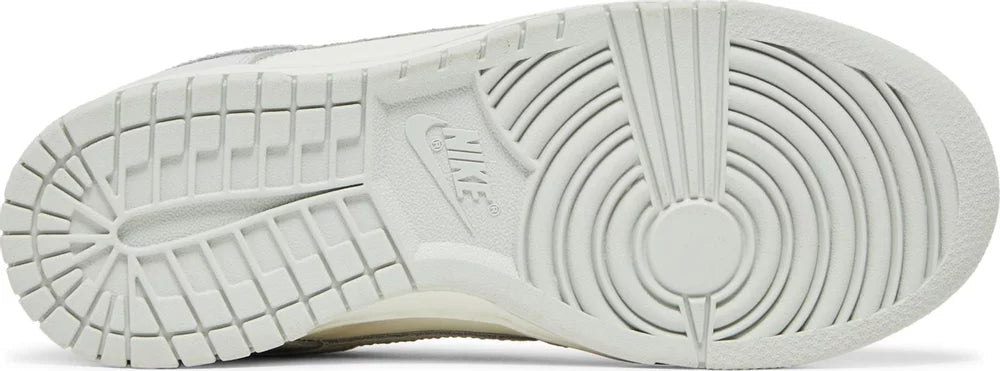 Women's Nike Dunk Low Needlework Sail Aura %