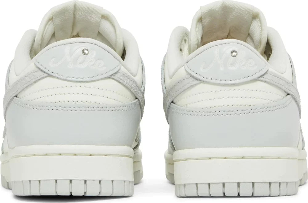 Women's Nike Dunk Low Needlework Sail Aura %