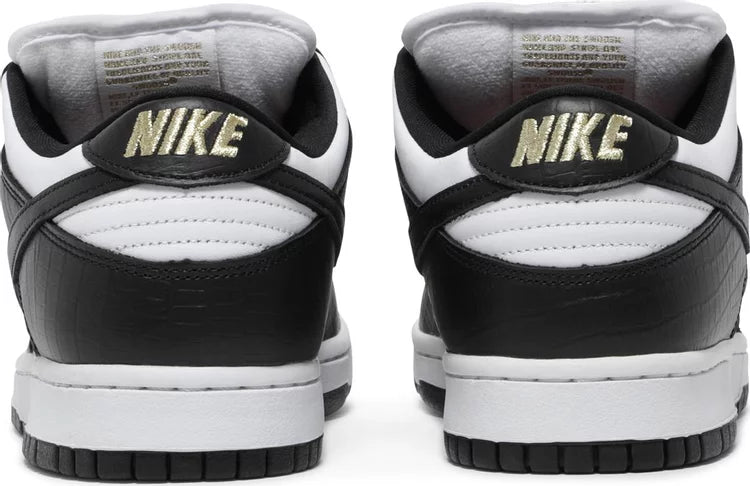 Nike SB Dunk Low Supreme Stars Black 2021