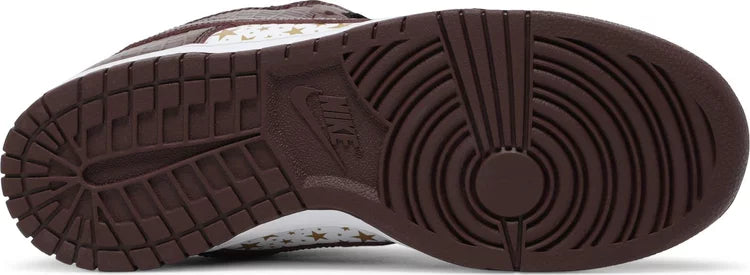 Nike SB Dunk Low Supreme Stars Barkroot Brown 2021