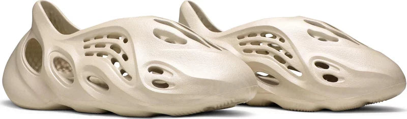 adidas Yeezy Foam RNNR Sand