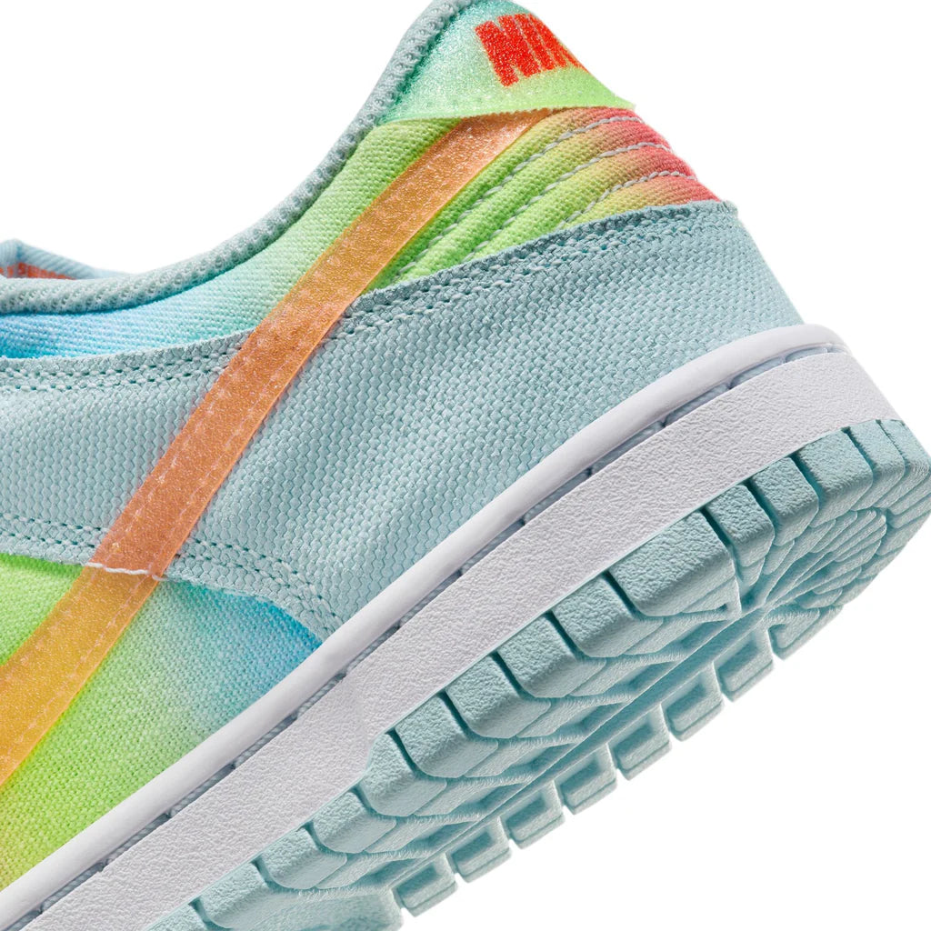 NIKE DUNK LOW HEAT SIGNATURE