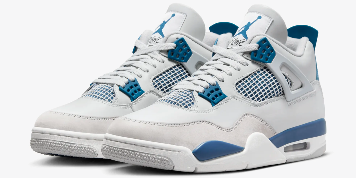 Blue jordan retro 4 hotsell