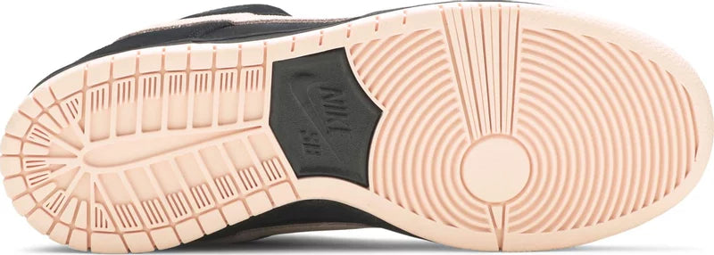 Nike sb dunk low 2025 black coral