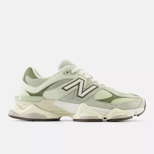 New balance 9060 Olivine / Linen Green