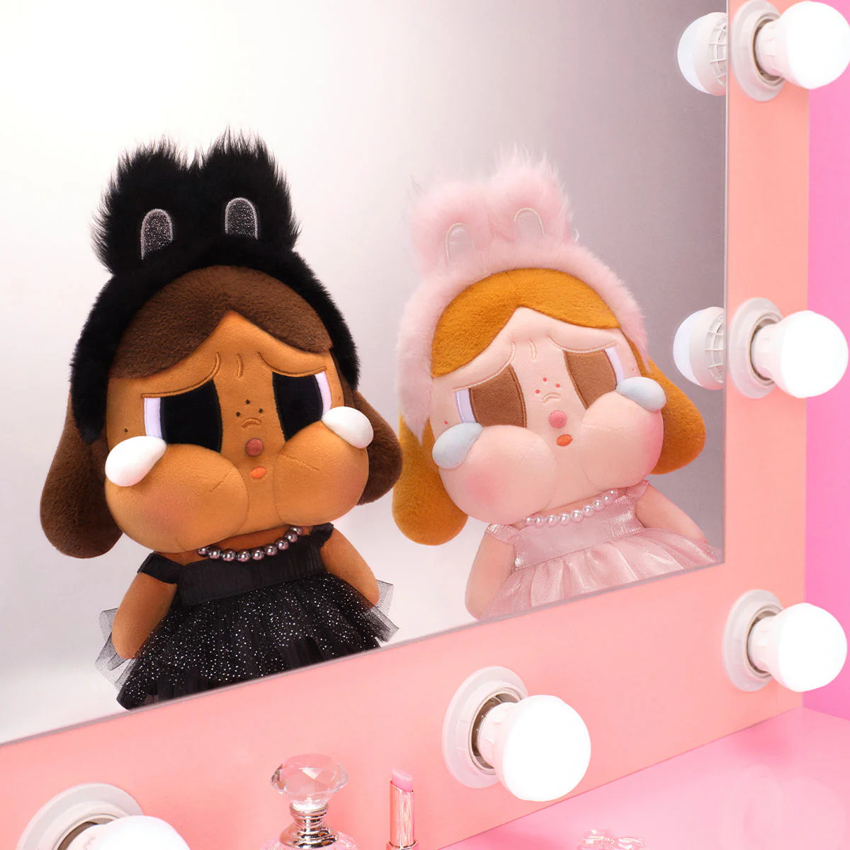Popmart CRYBABY SHINY SHINY SERIES-Plush Doll Black