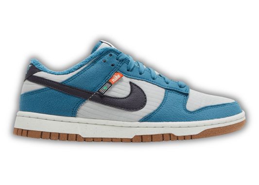 Nike Dunk Low SE Next Nature Rift Blue %